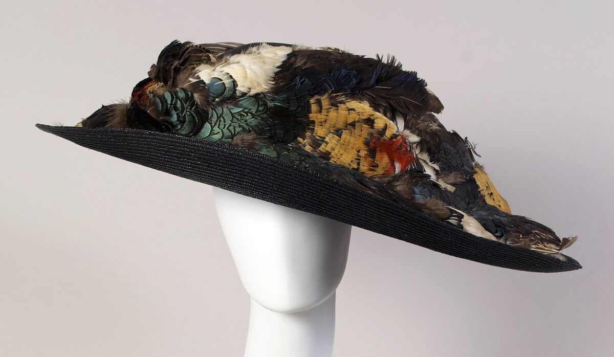 member-reception-fashion-feather